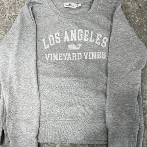 Women’s grey Vineyard Vines sweatshirt